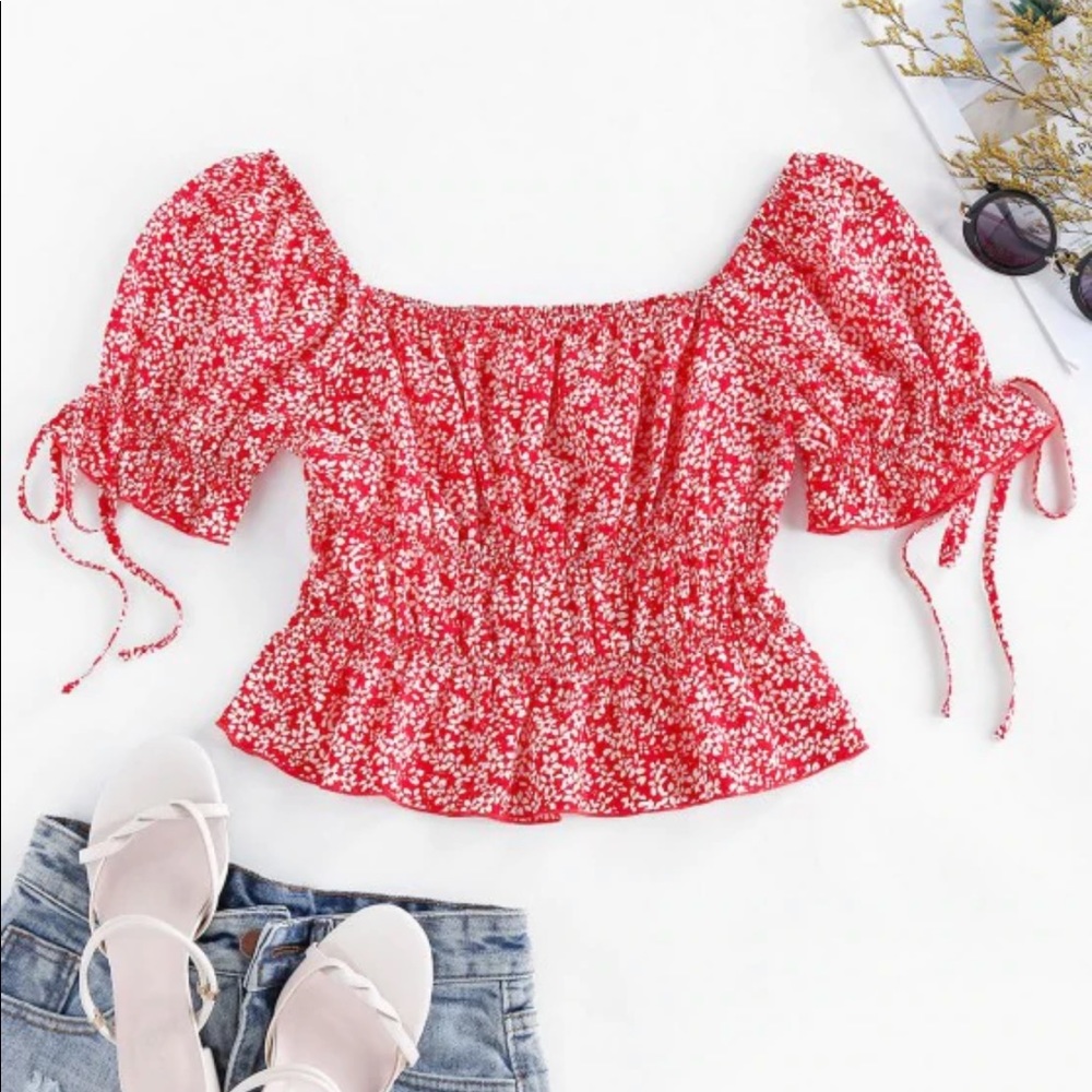 ZAFUL Ditsy Print Flounced Blouse